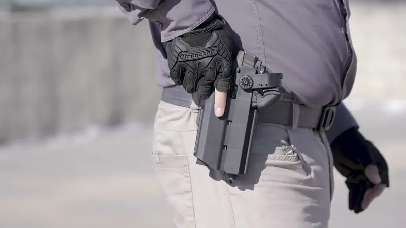 Drawing a pistol from an ORPAZ Level II duty holster